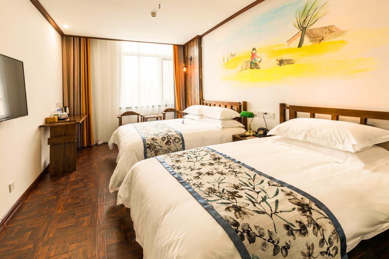 Nostalgia Hotel Near Tianjin Polar Ocean Word- Tianjin Fonte Joy World, 10 Minutes Drive Away From Tianjin Tanggu High-Speed Railway Station, Free Ice-Cream, Mineral Water, Snacks And Laundry Service, English Communication Well Экстерьер фото