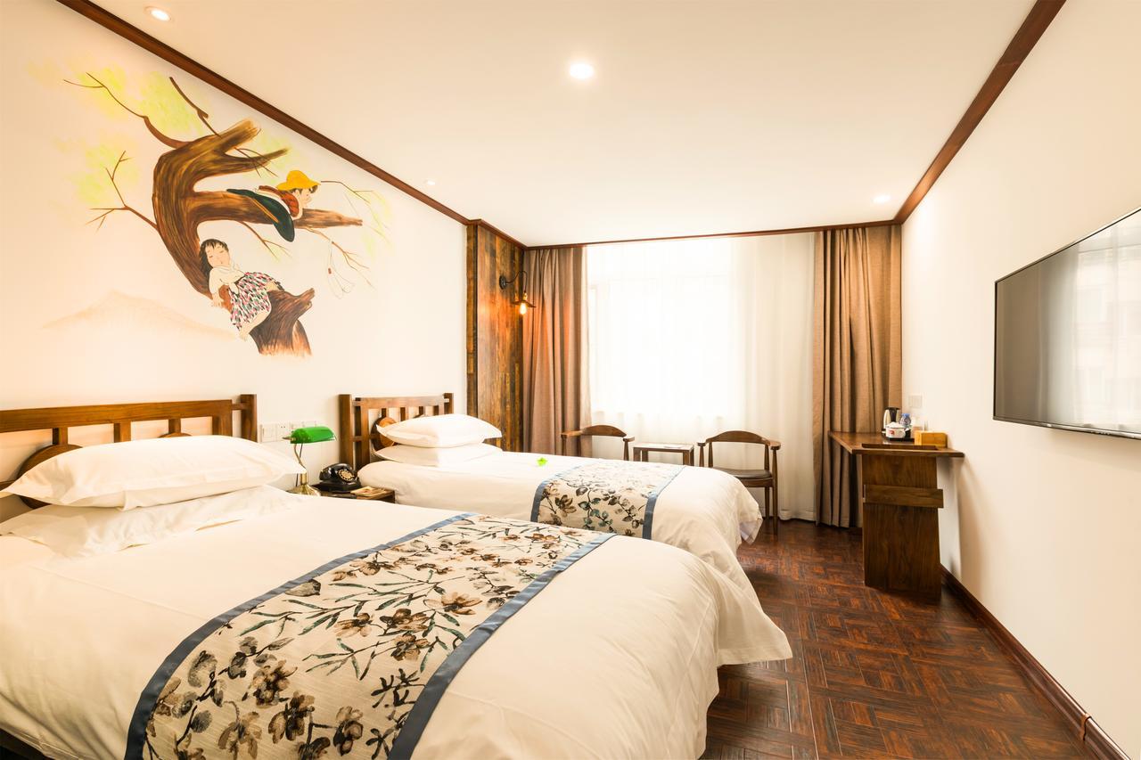 Nostalgia Hotel Near Tianjin Polar Ocean Word- Tianjin Fonte Joy World, 10 Minutes Drive Away From Tianjin Tanggu High-Speed Railway Station, Free Ice-Cream, Mineral Water, Snacks And Laundry Service, English Communication Well Экстерьер фото
